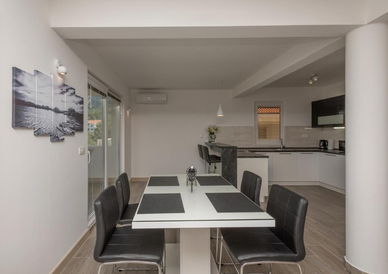 Apartments Villa Hadria Makarska Luaran gambar