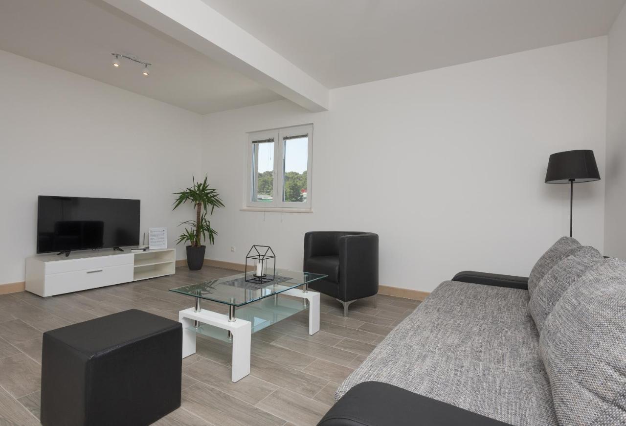 Apartments Villa Hadria Makarska Luaran gambar