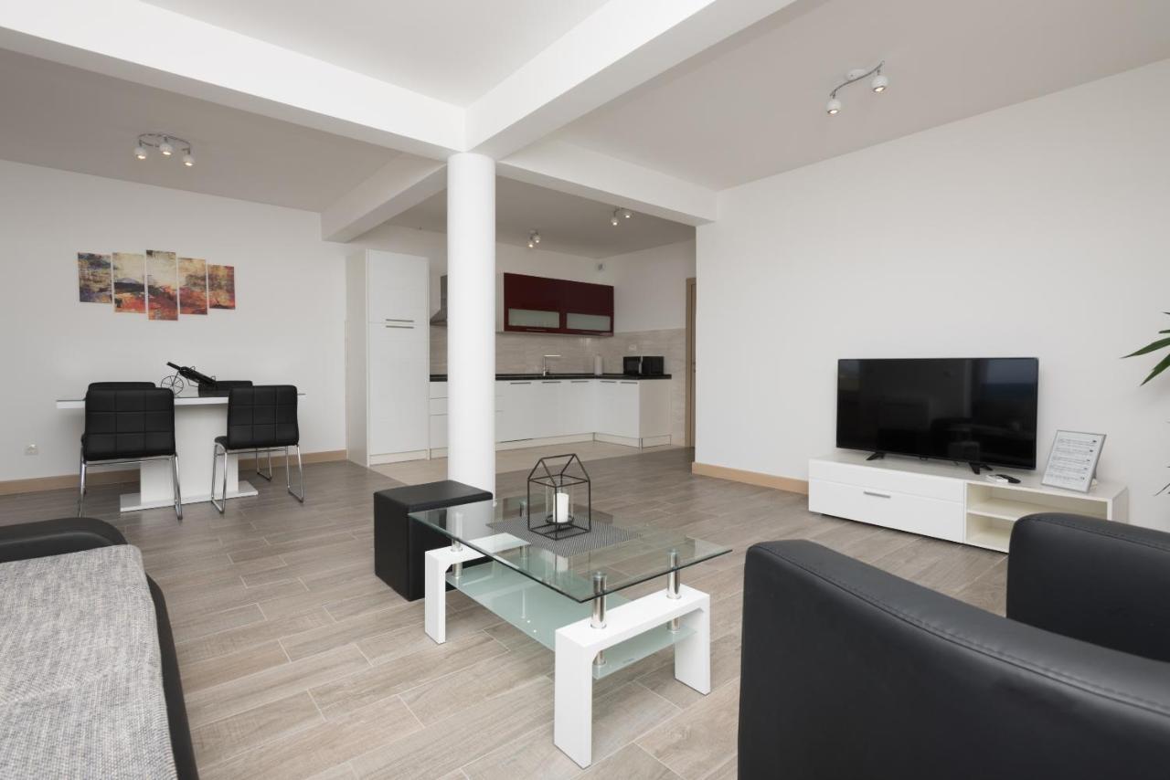 Apartments Villa Hadria Makarska Luaran gambar